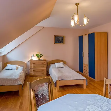 Nad Plaskim Farm stay *